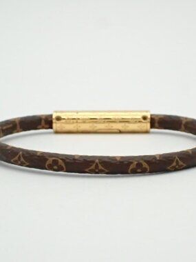 LV Bracelet ~7.5"